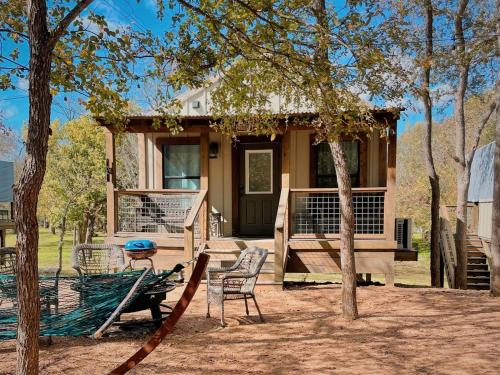 Seguin Other | Tranquil Family Vacation by a Creek: Luxury Tented Cabin in Seguin, Texas