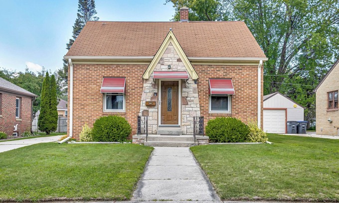 Sheboygan House | Tranquil Haven Retreat: Serenity Cape Cottage in Sheboygan!