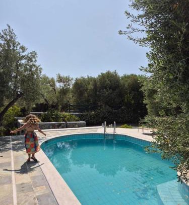 Plomari House | Tranquil Haven with Private Pool