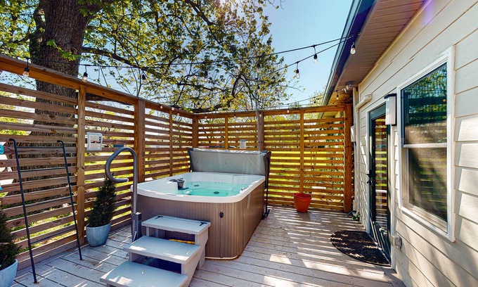 Crieve Hall House | Tranquil home with private hot tub, sunroom, den, office & lovely backyard