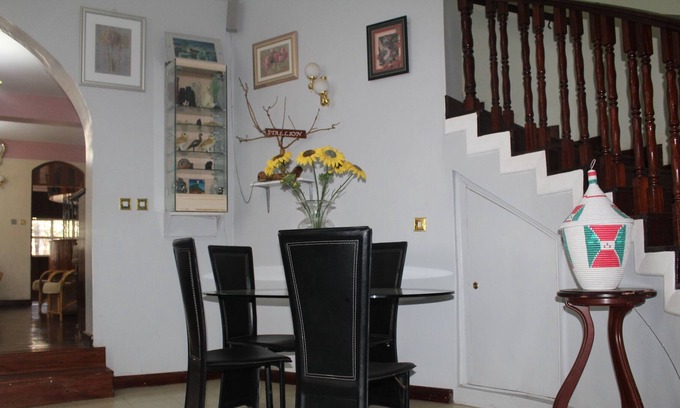 Naro Moru House | TRANQUIL HOMESTAYS NAROMORU KENYA