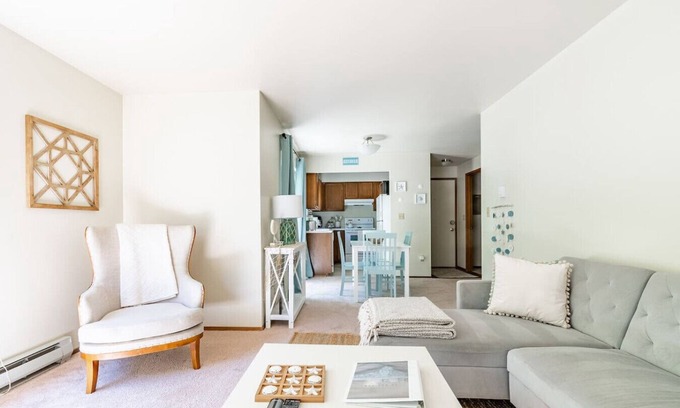 West Seattle Apartment | Tranquil king bed suite near ocean