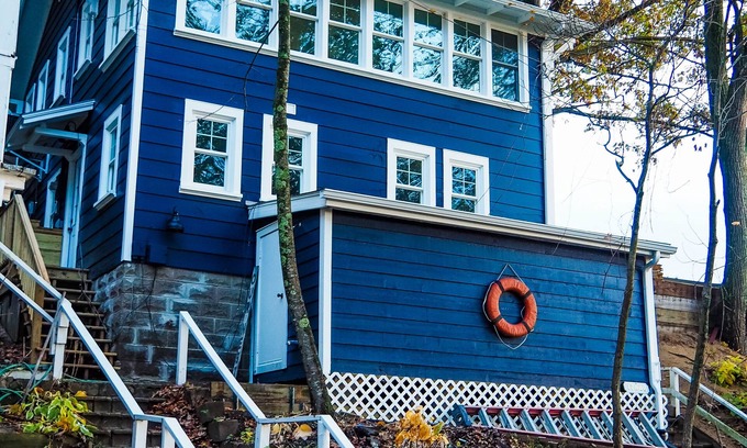 Port Sheldon Cottage | Tranquil Lake Michigan Lakeshore Cottage