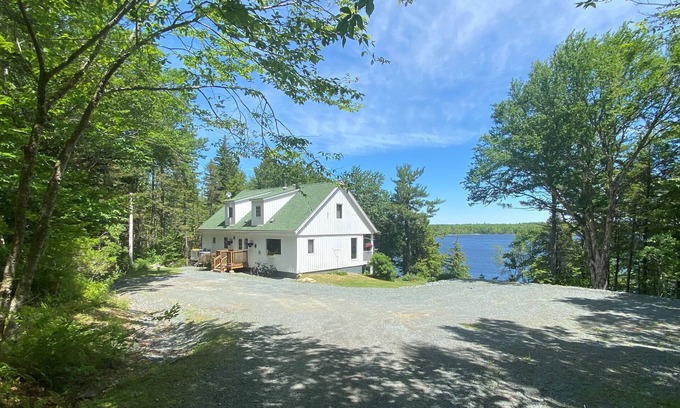 Lunenburg County House | Tranquil Lakefront Property, Situated in the Heart of the South Shore