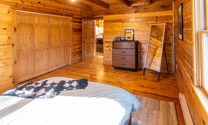 Hill City Cabin | Tranquil mountain-view cabin with fireplace, hot tub, grill, balcony, and patio