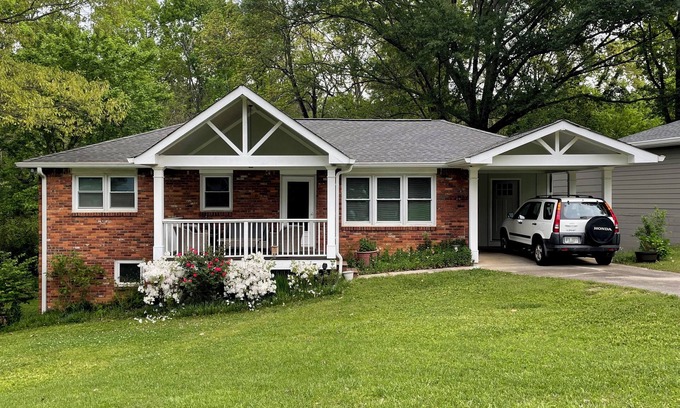 Smyrna House | Tranquil Ranch Style Home