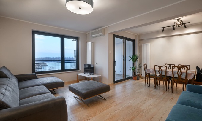 Dorcol Apartment | Tranquil Retreat Along the Danube: Just Relax Apartment