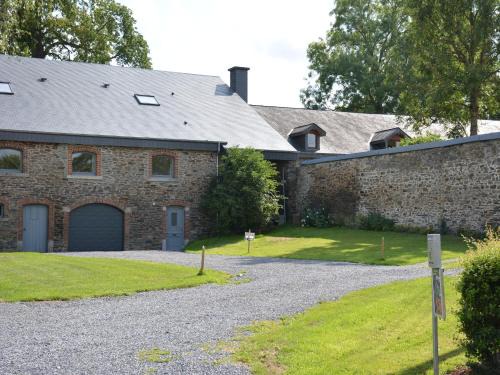 Sainte-Ode House | Tranquil Stay in Sainte-Ode
