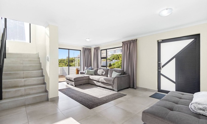 Yzerfontein House | Tranquil Tides - Three Bedroom House, Sleeps 6