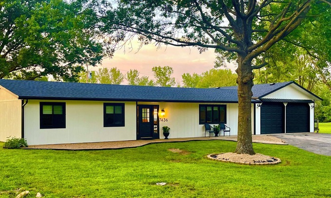 West Shore House | Tranquil, upscale house tucked in the woods near Perry Lake, Kansas.