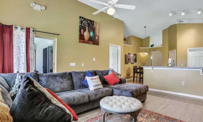 Eagle Pointe South House | Tranquil vacation home with private pool & pond located minutes from theme parks