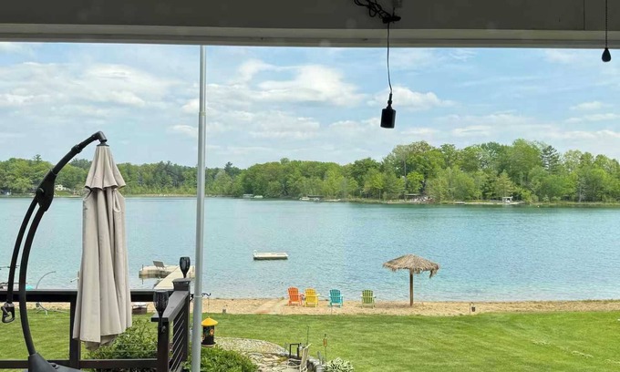 Smyrna House | Tranquil Waters: Sauna, Hot Tub, Chefs Kitchen