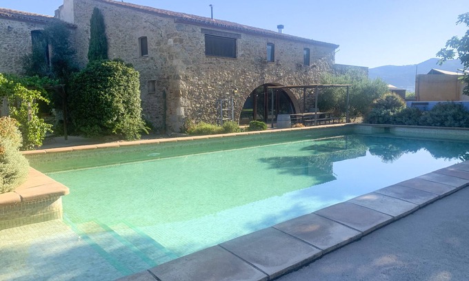 Pedret i Marza House | Tranquila Casa Rural Cercana a las Mejores Playas de L'alt Empordà