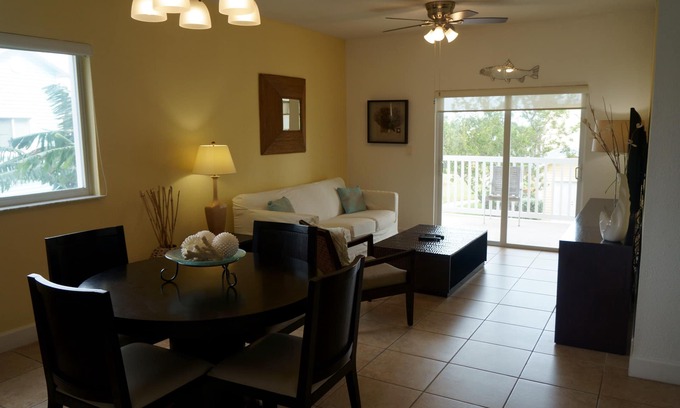 Alice Town House | "Tranquility" - 2 Bedroom/2 Bath
