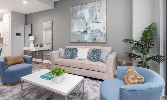 The Woodlands Apartment | Tranquility · 5* Lux Apt, WorkSpace, WIFI, Pool,Gym