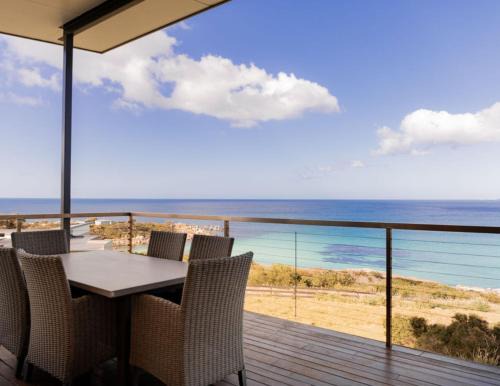 The Gardens House | Tranquility Bay of Fires