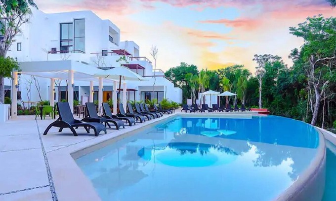 Akumal Condo | Tranquility Oasis: Private Penthouse living with local Pool, Beach and Golf!