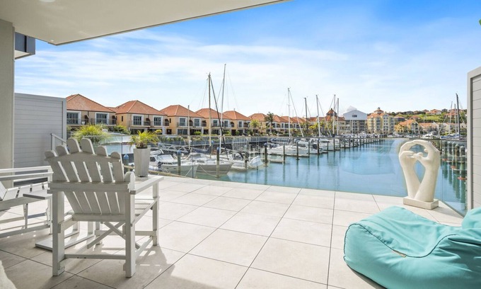 Gulf Harbour House | TRANQUILITY WATERS - WHANGAPARAOA HOLIDAY HOME in Whangaparaoa