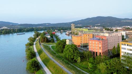 Linz Hotel | Trans World Hotel Donauwelle