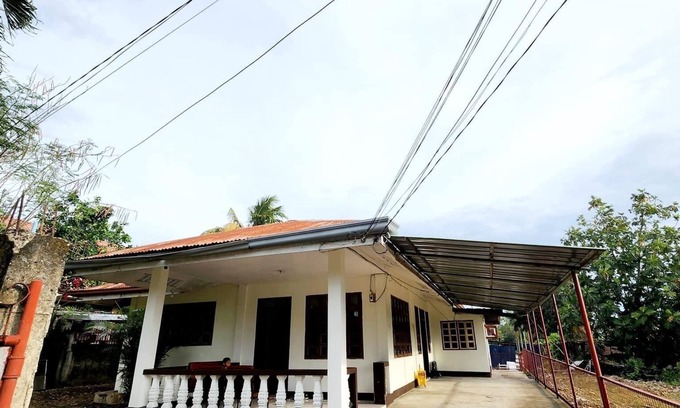 Tagbilaran House | Transient House at the heart of a city! Pet friendly