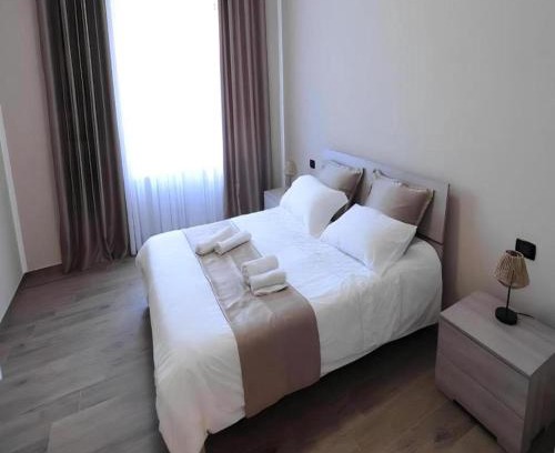 Parakar Apartment | Transit HoteL