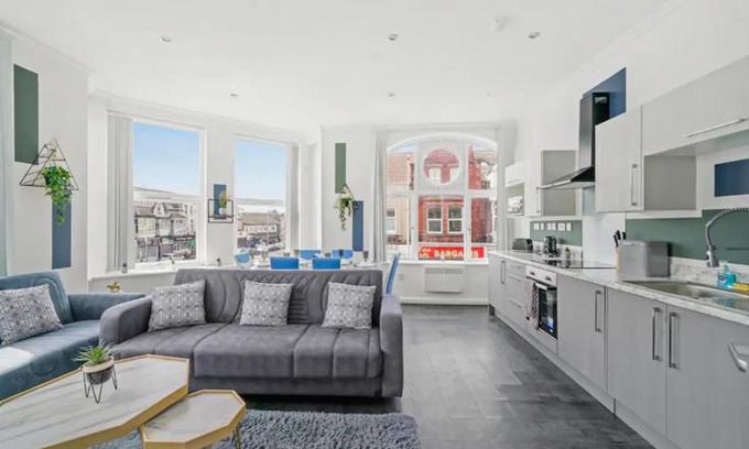 Dordrecht House | Trap house