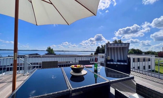 Schwerin Apartment | Traumferienwohnung Weitblick am Schweriner See