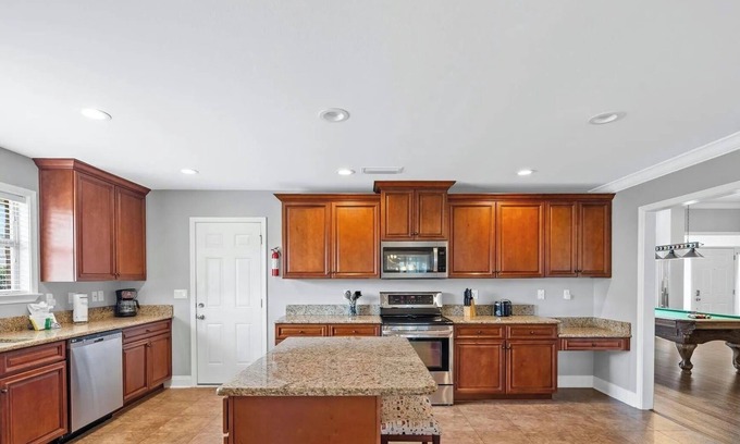 Foley House | Travel Ball-Soccer-Travel Nurses-OWA & Tanger Mall