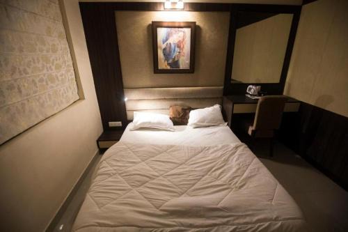 Batanagar Apartment | Travel Buddy Backpackers