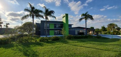 Fort Pierce Hotel | Travel Inn Fort Pierce