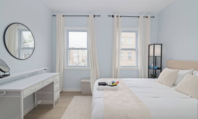 The Heights Apartment | Travelers Dream Home near NYC-20 minutes away