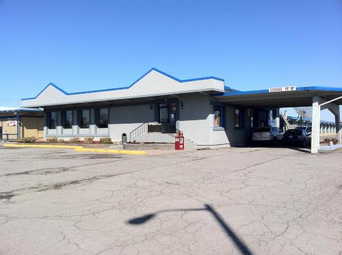 Cannifton Hotel | Travelers Inn
