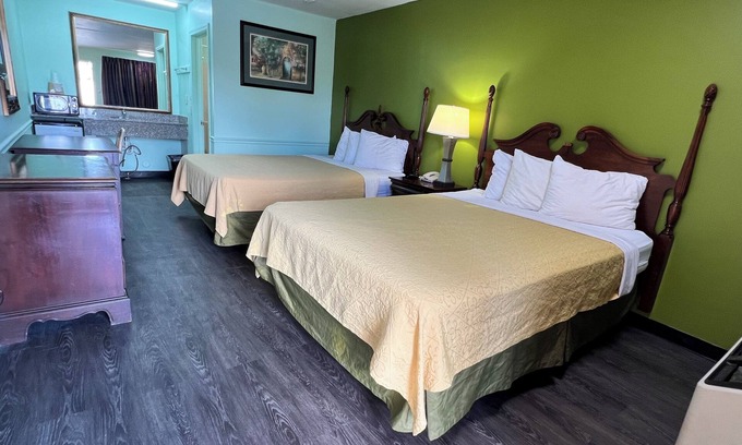 Winston - Salem Hotel | Travelers Inn