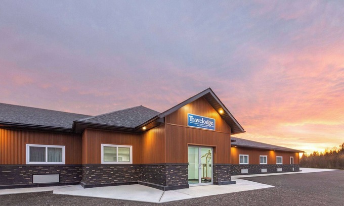 Cochrane Hotel | Travelodge by Wyndham Cochrane Ontario