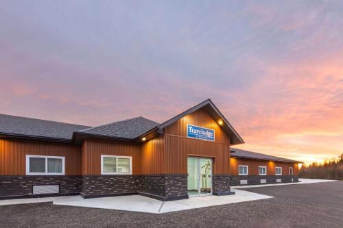 Cochrane Hotel | Travelodge by Wyndham Cochrane Ontario