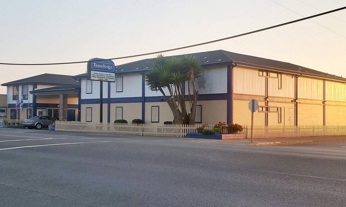 Fort Bragg Hotel | Travelodge by Wyndham Fort Bragg