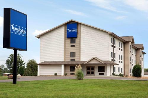 Blanks Hotel | Travelodge by Wyndham Livonia