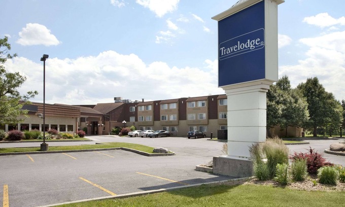 Industrial Park Hotel | Travelodge by Wyndham Ottawa East