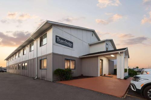 Redwood Falls Hotel | Travelodge by Wyndham Redwood Falls