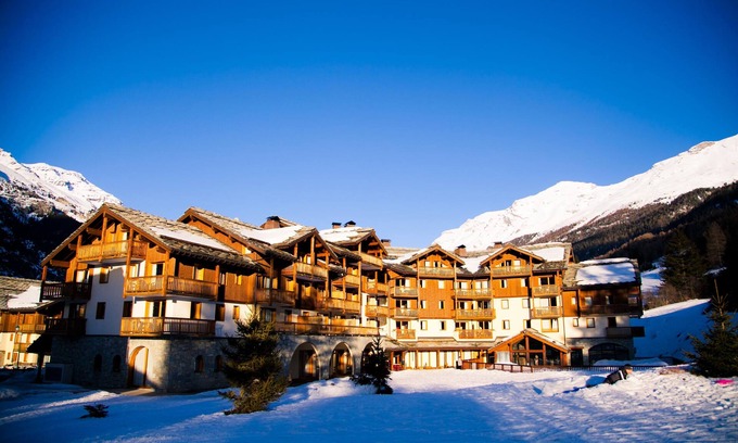 Val Cenis Apartment | travelski home premium - Résidence Les Alpages de Val Cenis 4*