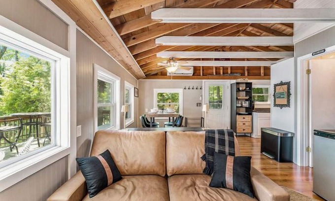 Traverse City Cabin | Traverse City LAKE Front Cottage SUP Boards KAYAKS 15 min - Front St. UPDATED 24