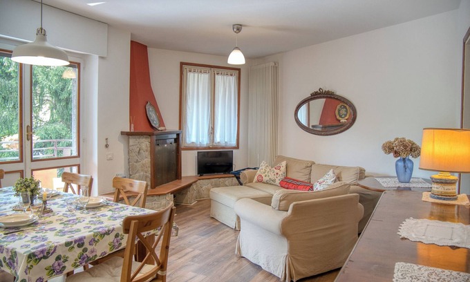 Cremeno Apartment | Tre Pini Retreat - Two Bedroom Apartment, Sleeps 6