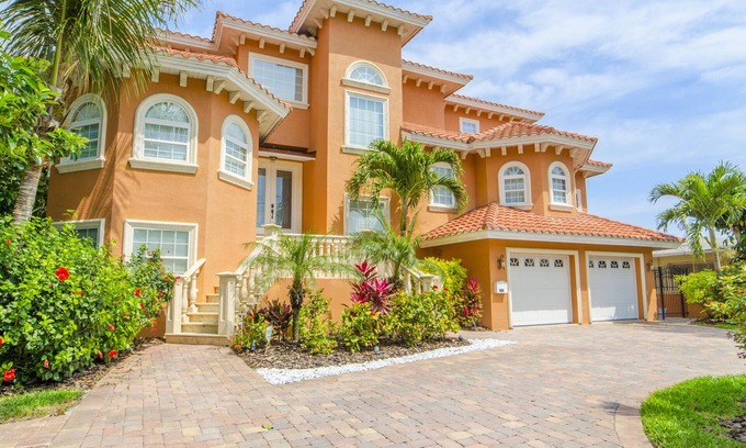 Causeway Isles House | Treasure Island Luxury Waterfront Vacation Home on Boca Ciega Bay!