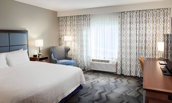 Lewiston House | Treat Yourself in this Relaxing Room!
