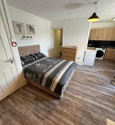 Tredegar House | Tredegar studio flat