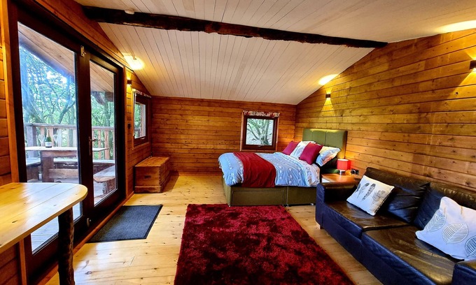 Llanarth Cottage | Tree House