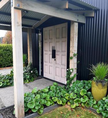 Whakamarama Apartment | Tree View Studio