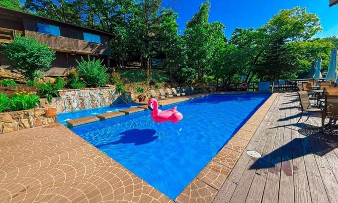 Village of Four Seasons House | Treehouse Treetop Village105-3Bed/3Bath/Pools/Dock/Pickleball/Fitness Center-6-8PP-Four Seasons Area
