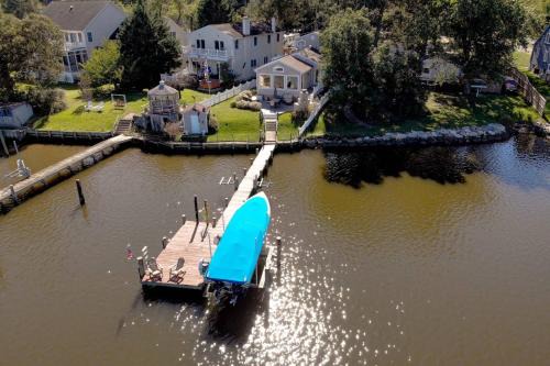 Lake Shore House | Treetops on the Bodkin