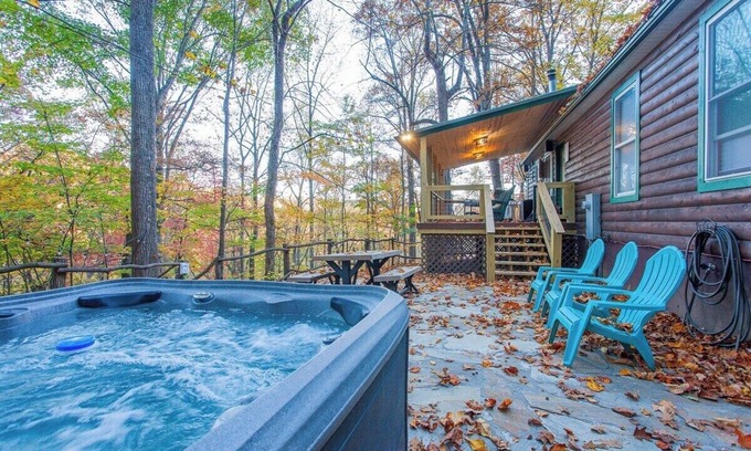 Bryson City Cabin | Treetops Retreat: A Cozy 3-Bedroom Cabin in Beautiful Bryson City, NC with Forest Views.